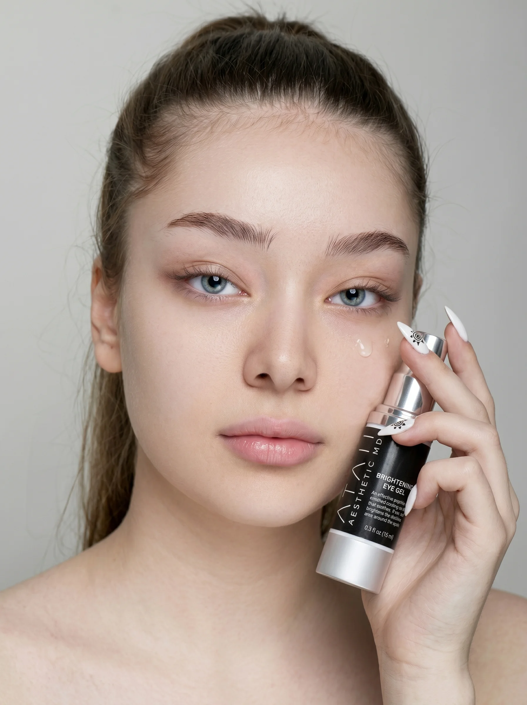 Brighter, firmer, refreshed eye area